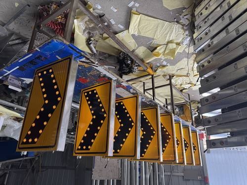 河南太阳能交通标牌的核心部件是电池,电池多久